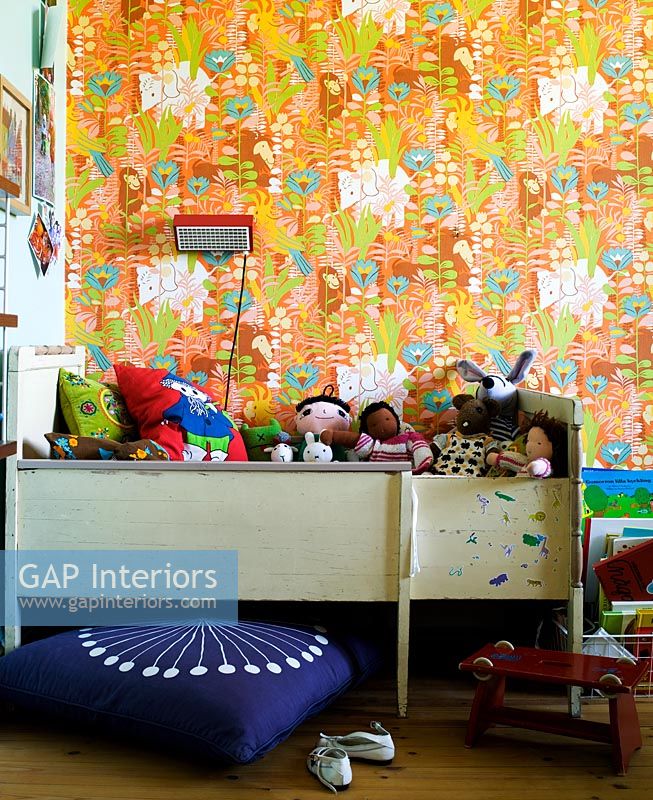 Chambre pour enfants aux couleurs vives