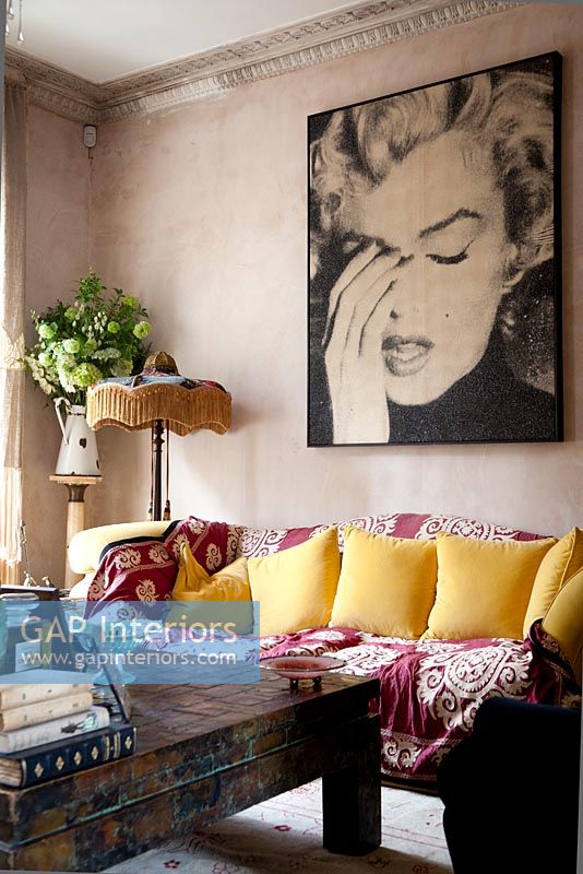 Affiche Monroe sur le mur du salon