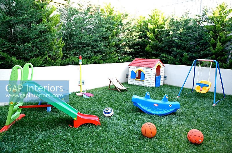 Jardin compact avec jouets pour enfants
