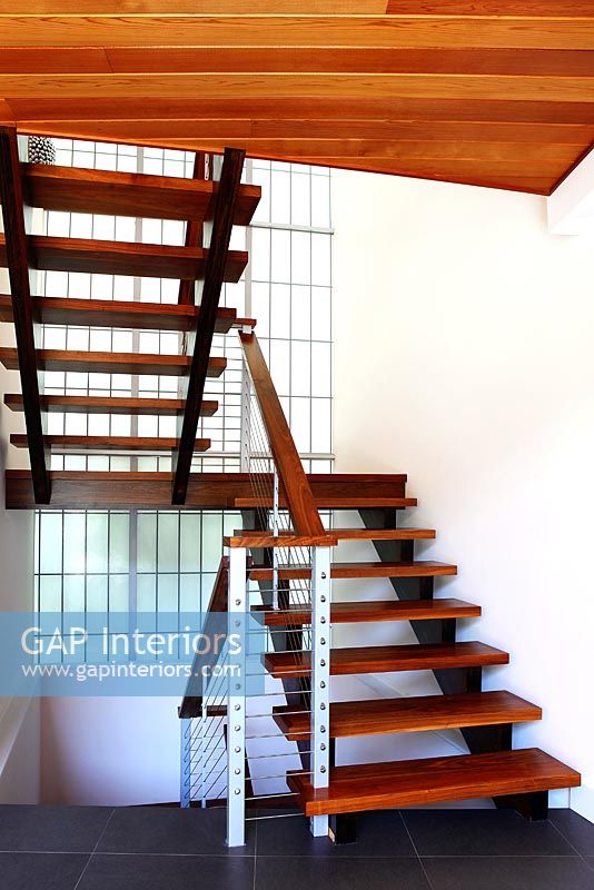 Escalier contemporain en bois