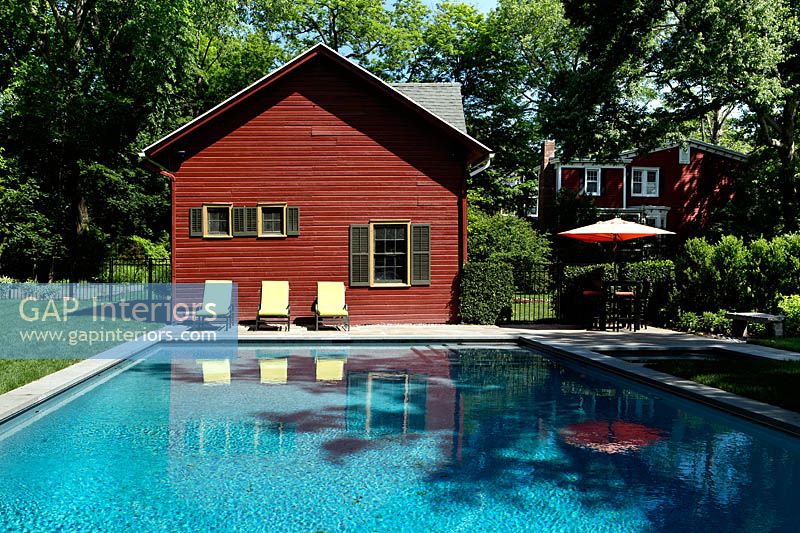 Maison d'été et piscine