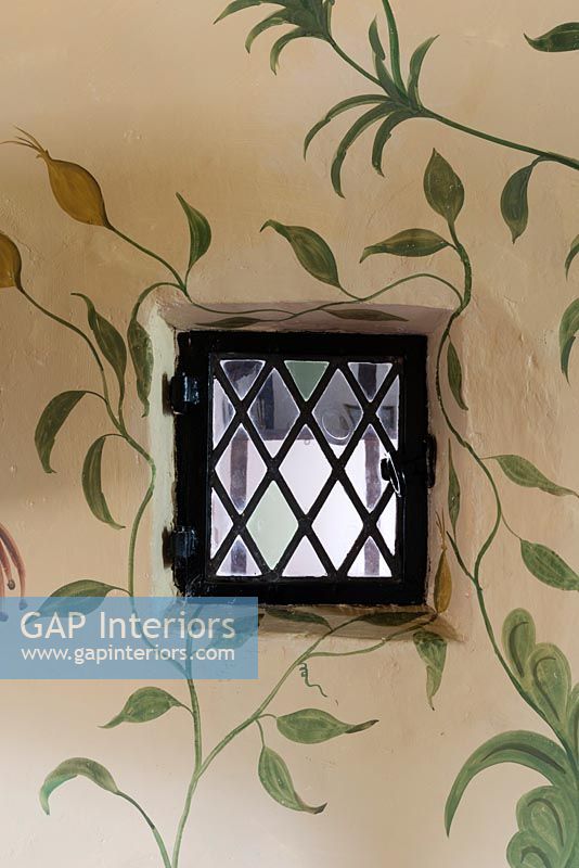 Une petite fenêtre ou 'Squint' dans la Grande Chambre - Cothay Manor