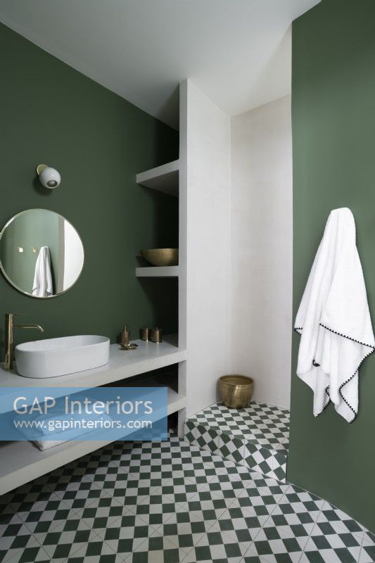 Salle de bain moderne verte et blanche