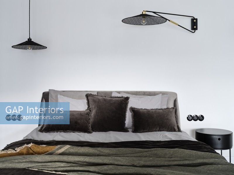 Lampes de lit de chambre à coucher modernes et table de chevet