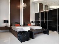 Chambre minimaliste avec deux lits