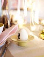 Réglage de la table pour Pâques