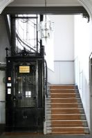 Couloir commun avec ascenseur