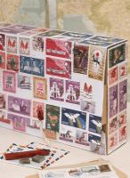 Variétés de timbres sur close-up de boîte