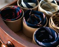Collection de cravates enroulées