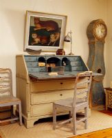 Bureau en bois dans une étude rustique