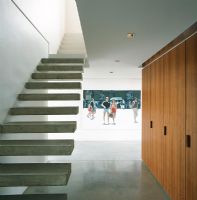 Escalier en béton moderne