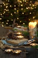 Table et arbre de Noël