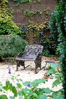 Chaise de jardin à bascule en métal