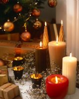 Collection de bougies par arbre de Noël