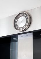 Détail de l'horloge dans la cuisine moderne