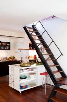Escalier de cuisine contemporaine