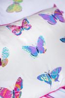 Linge de lit imprimé papillon de Laura Ashley