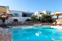 Villa grecque avec piscine