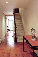 Hall classique avec escalier en marbre