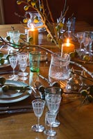 Décoration de table de Noël avec branche de figue