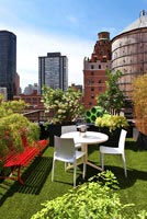 Terrasse sur le toit moderne avec vue sur New York
