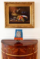 Table console antique et peinture