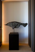 Sculpture de poisson contemporaine