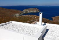 Vue sur la mer depuis le toit de la villa grecque