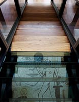 Escalier en verre contemporain