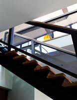 Escalier en verre contemporain