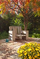 Chaise de jardin en bois faite de palettes