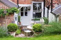 Jardin compact avec terrasse