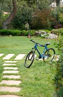 Vélo sur pelouse