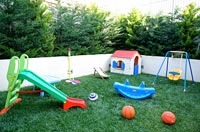 Jardin compact avec jouets pour enfants
