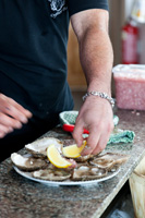 Préparer une assiette d'huîtres