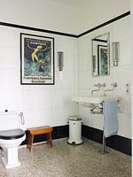 Salle de bain de style industriel