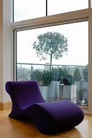 Chaise longue violette