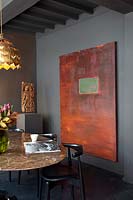 Peinture abstraite dans la salle à manger