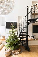 Arbre de Noël par escalier en colimaçon