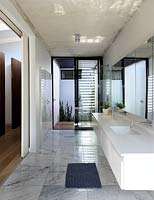 Plancher de salle de bain en marbre