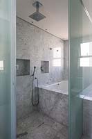 Salle de bain en marbre