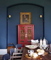 Armoire rouge
