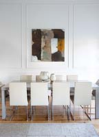 Peinture abstraite dans la salle à manger