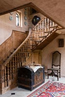 Escalier en pin classique - Cothay Manor
