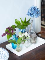 Affichage floral sur table console