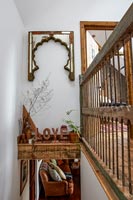 Escalier avec décorations