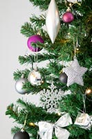 Détail de l'arbre de Noël décoré