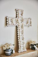Crucifix en coquillages