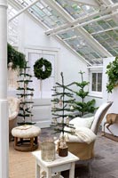 Orangerie classique avec arbres de Noël