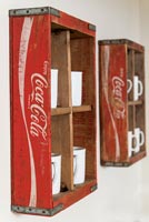 Caisses de stockage de coca cola